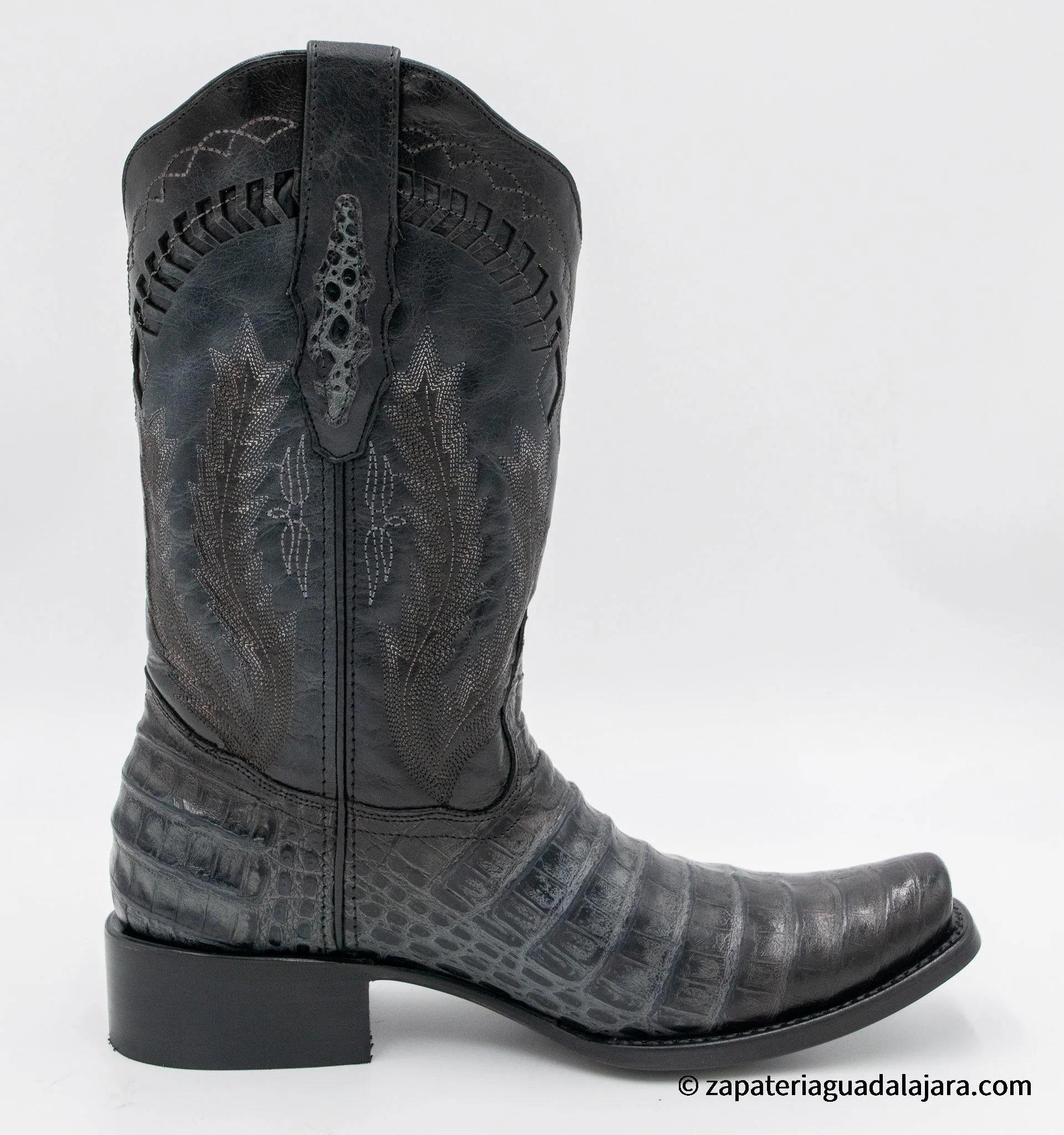 Q798209 Dubai Caiman Belly Print Faded Gray