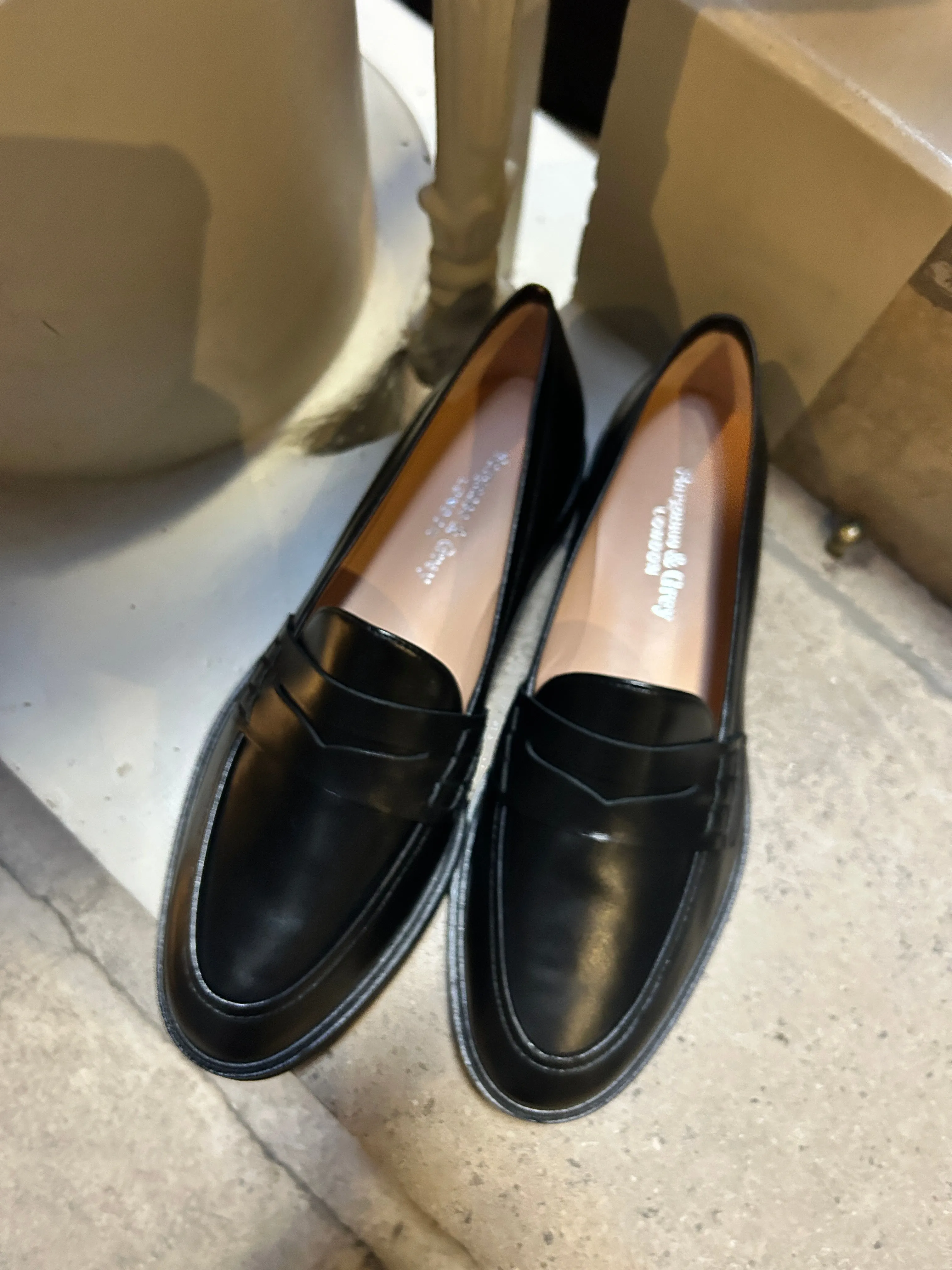 Wide Width Loafers  -  Black Leather